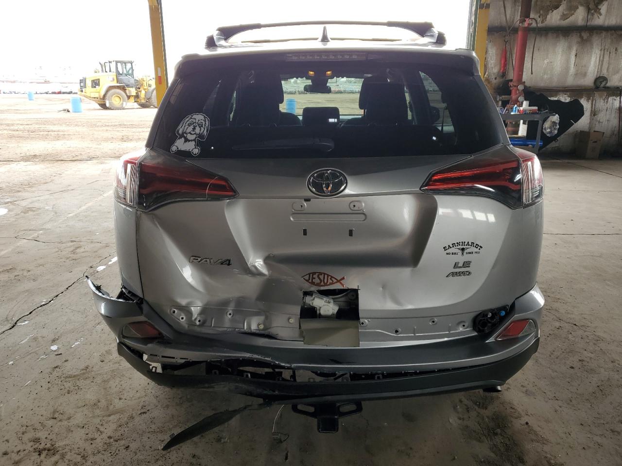 2017 Toyota RAV 4 - Image 6