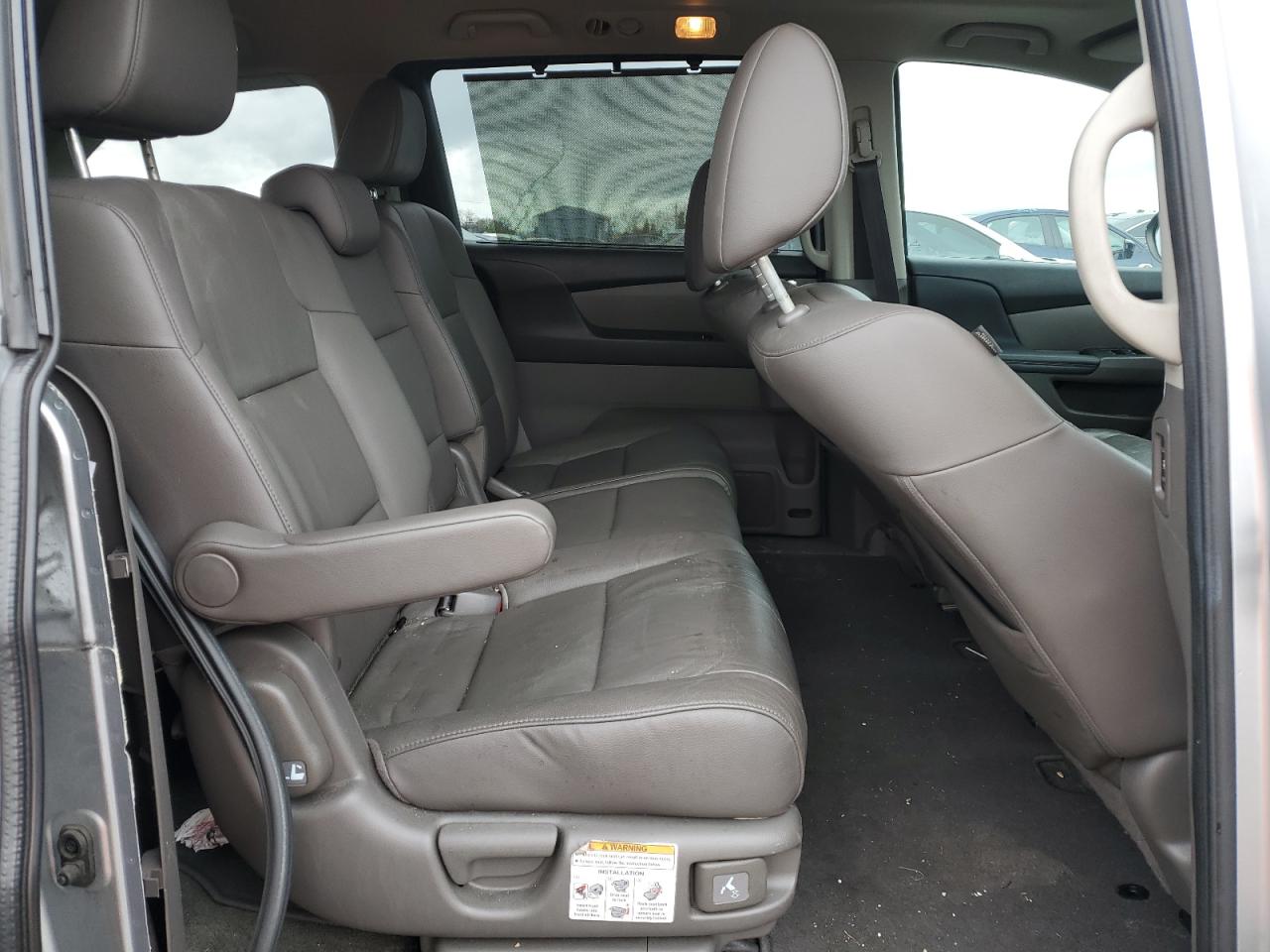 2015 Honda Odyssey - Image 11