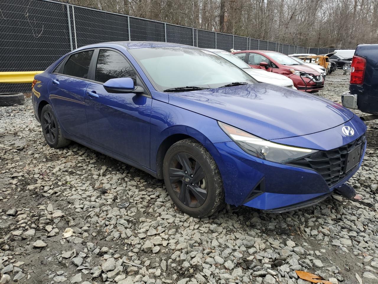 2022 Hyundai Elantra - Image 4