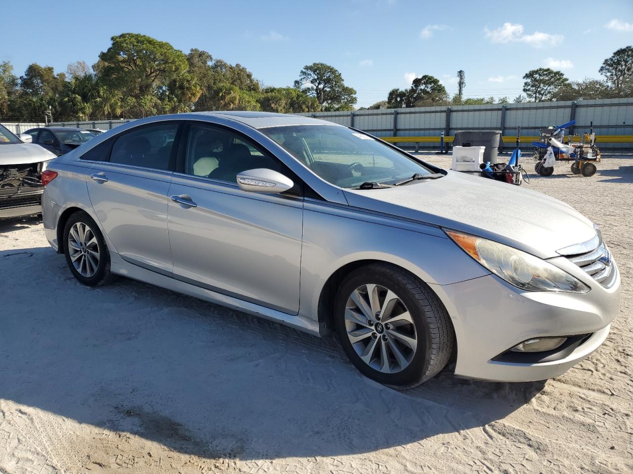 2014 Hyundai Sonata - Image 4