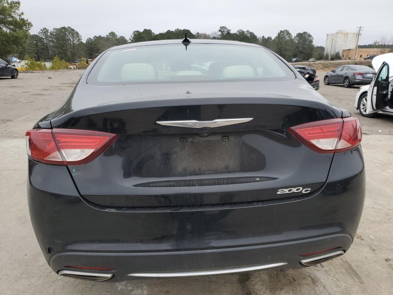 2015 Chrysler 200 - Image 6