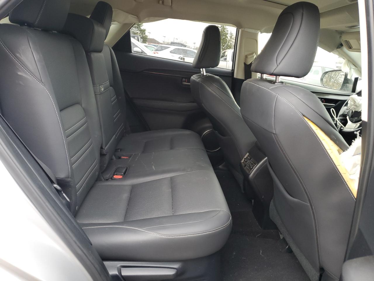 2015 Lexus NX - Image 11