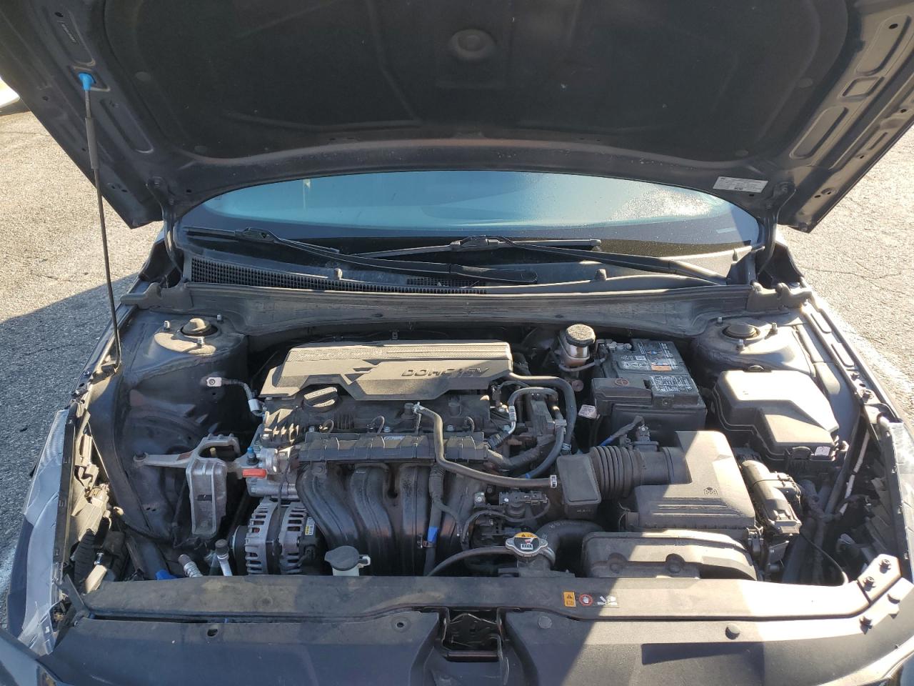 2023 Hyundai Elantra - Image 11