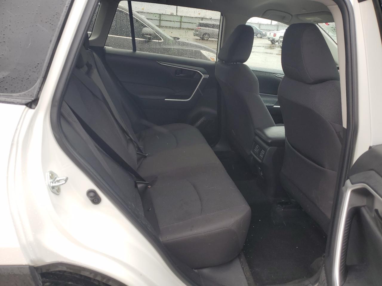 2023 Toyota RAV 4 - Image 10