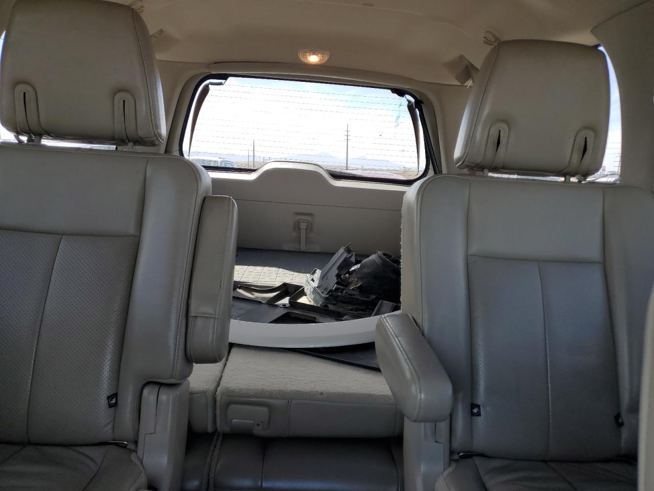 2013 Ford Expedition - Image 10