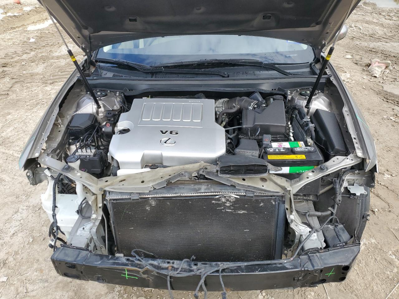 2017 Lexus ES - Image 11
