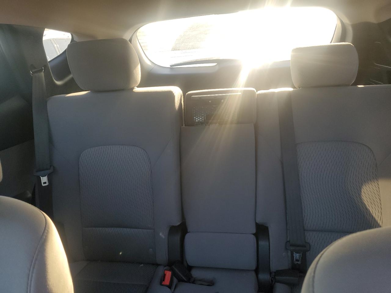 2018 Hyundai Santa Fe - Image 10