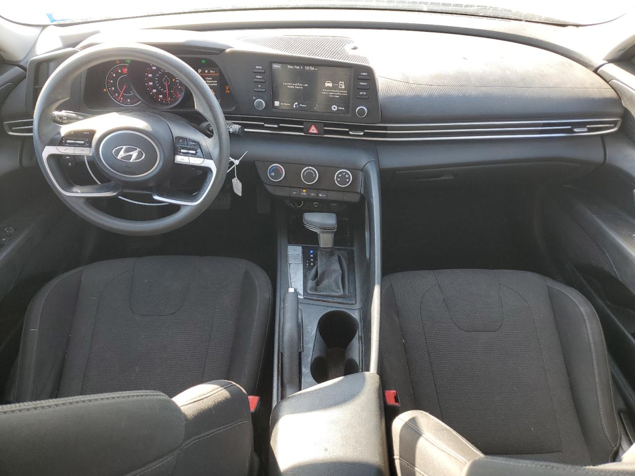 2021 Hyundai Elantra - Image 8