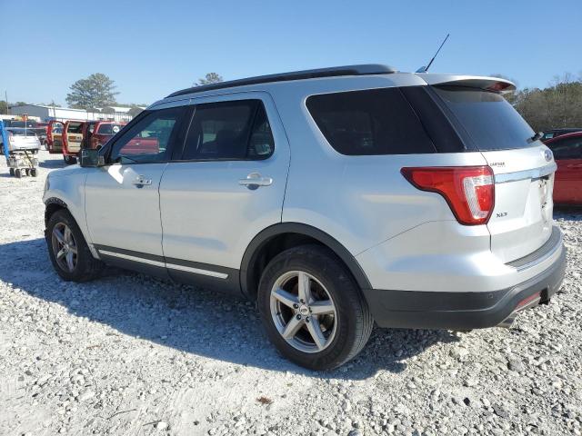  FORD EXPLORER 2018 Серебристый