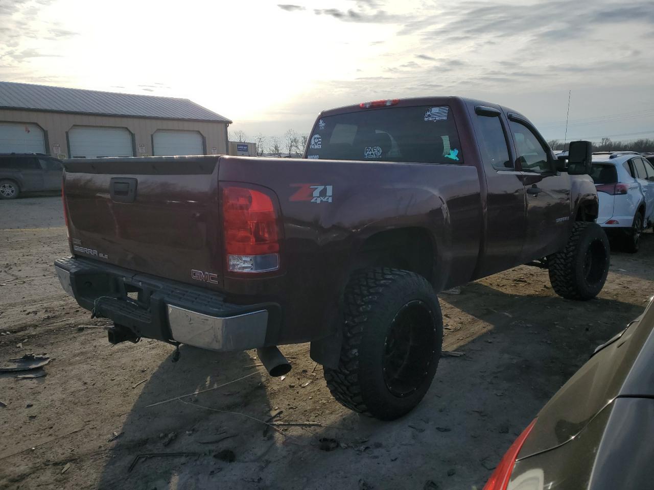 2009 GMC Sierra - Image 3