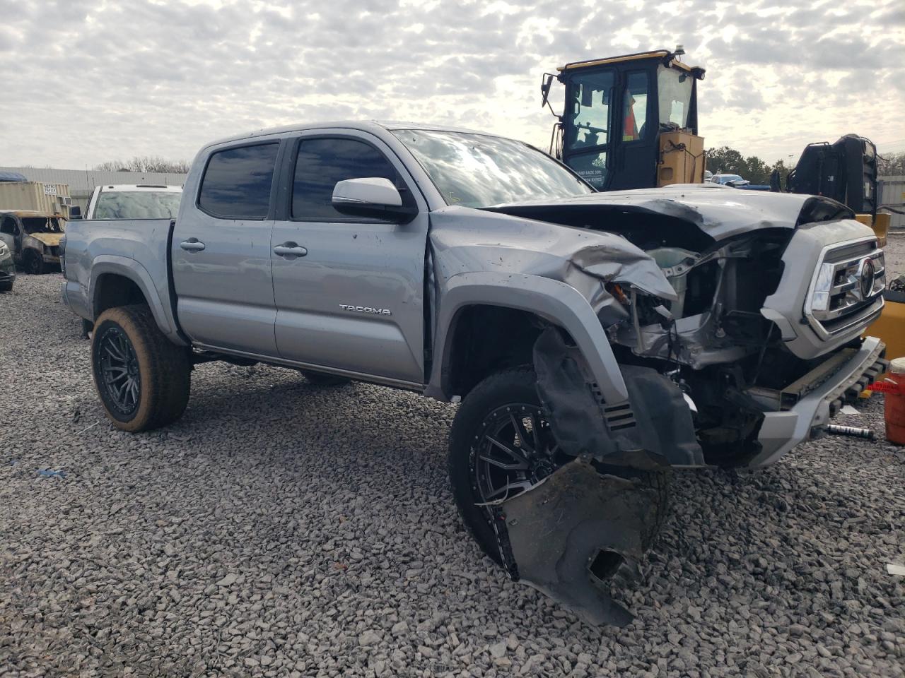 2018 Toyota Tacoma - Image 4