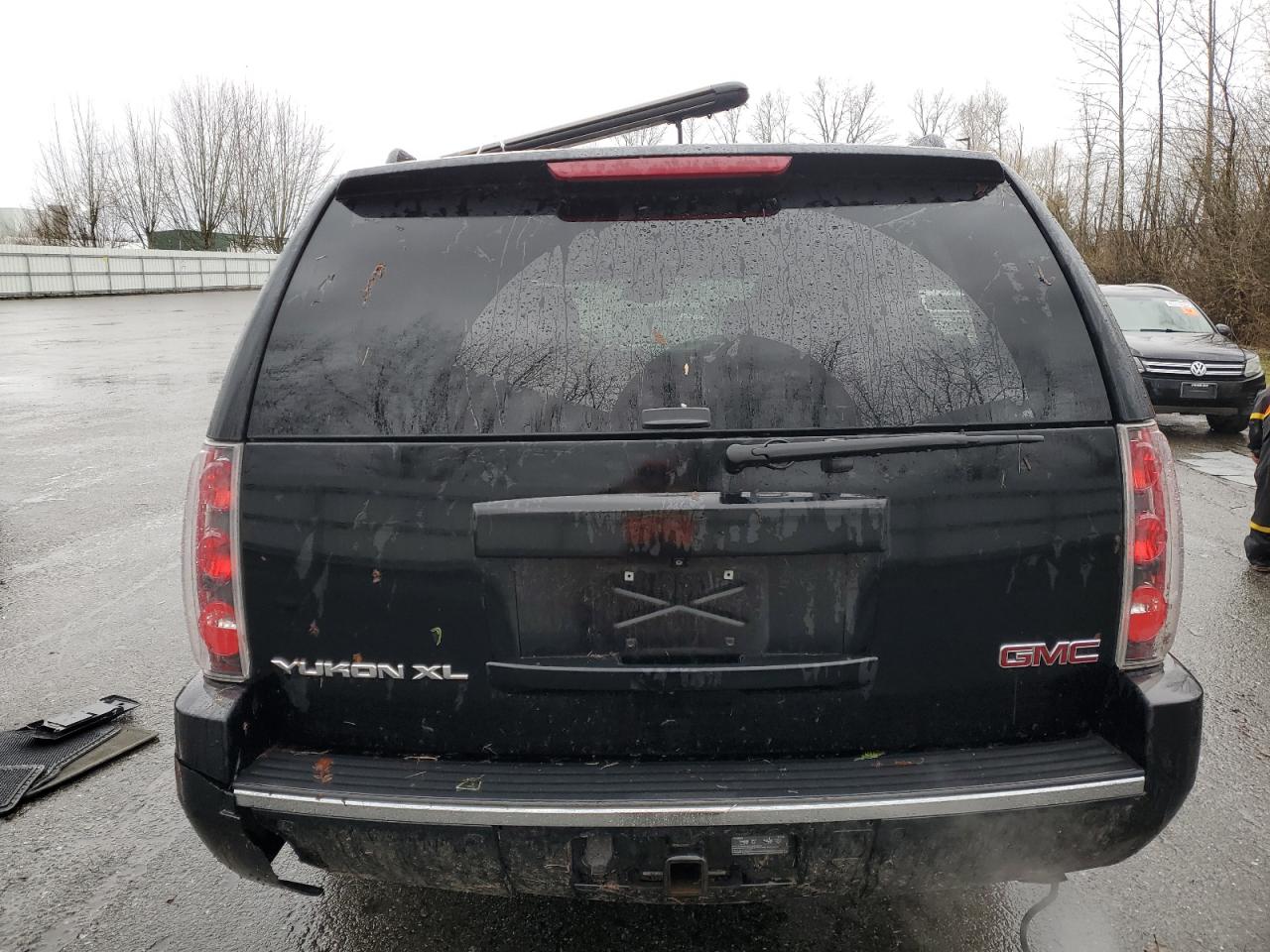 2014 GMC Yukon - Image 6