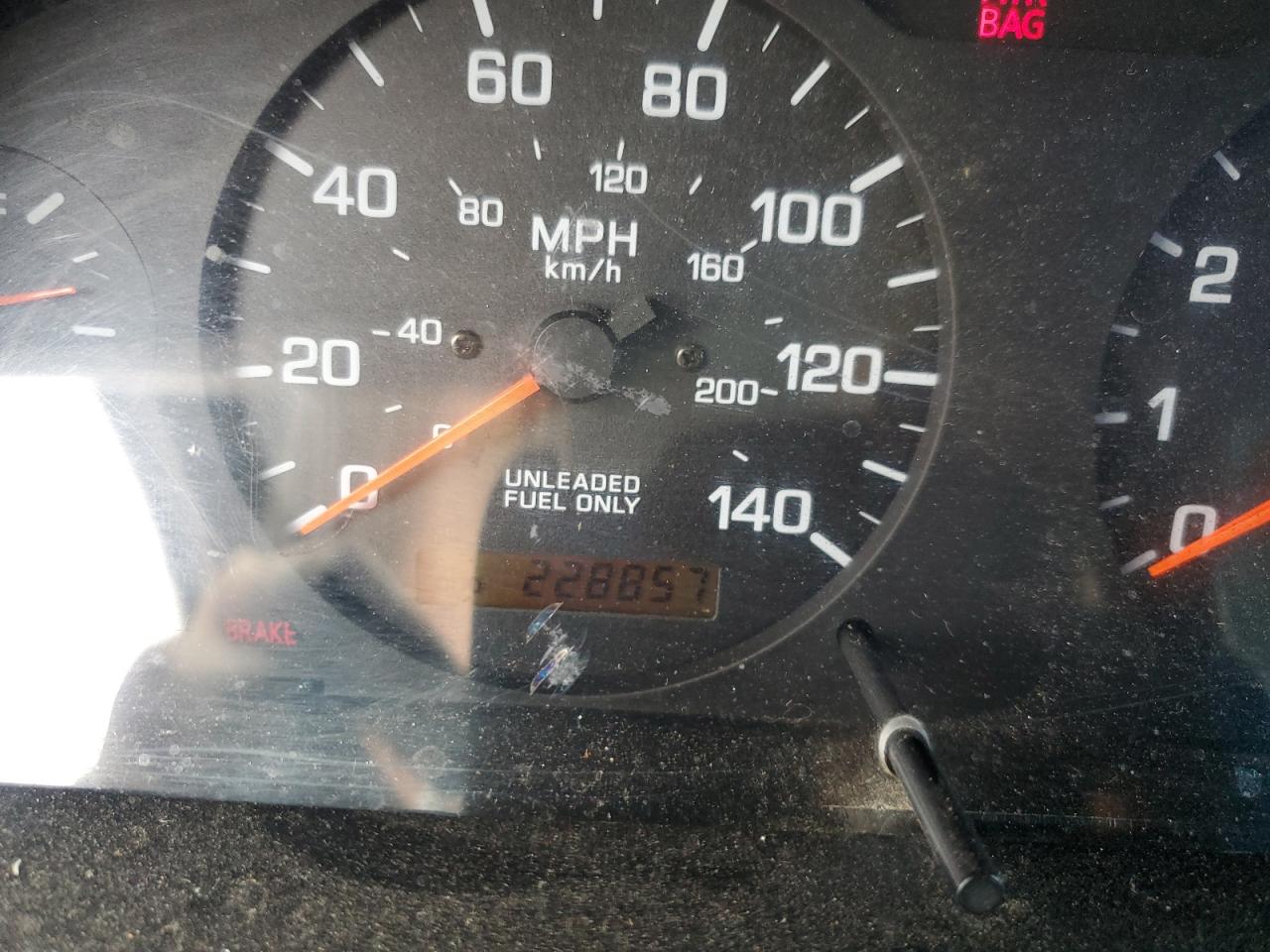 2000 Nissan Altima - Image 9