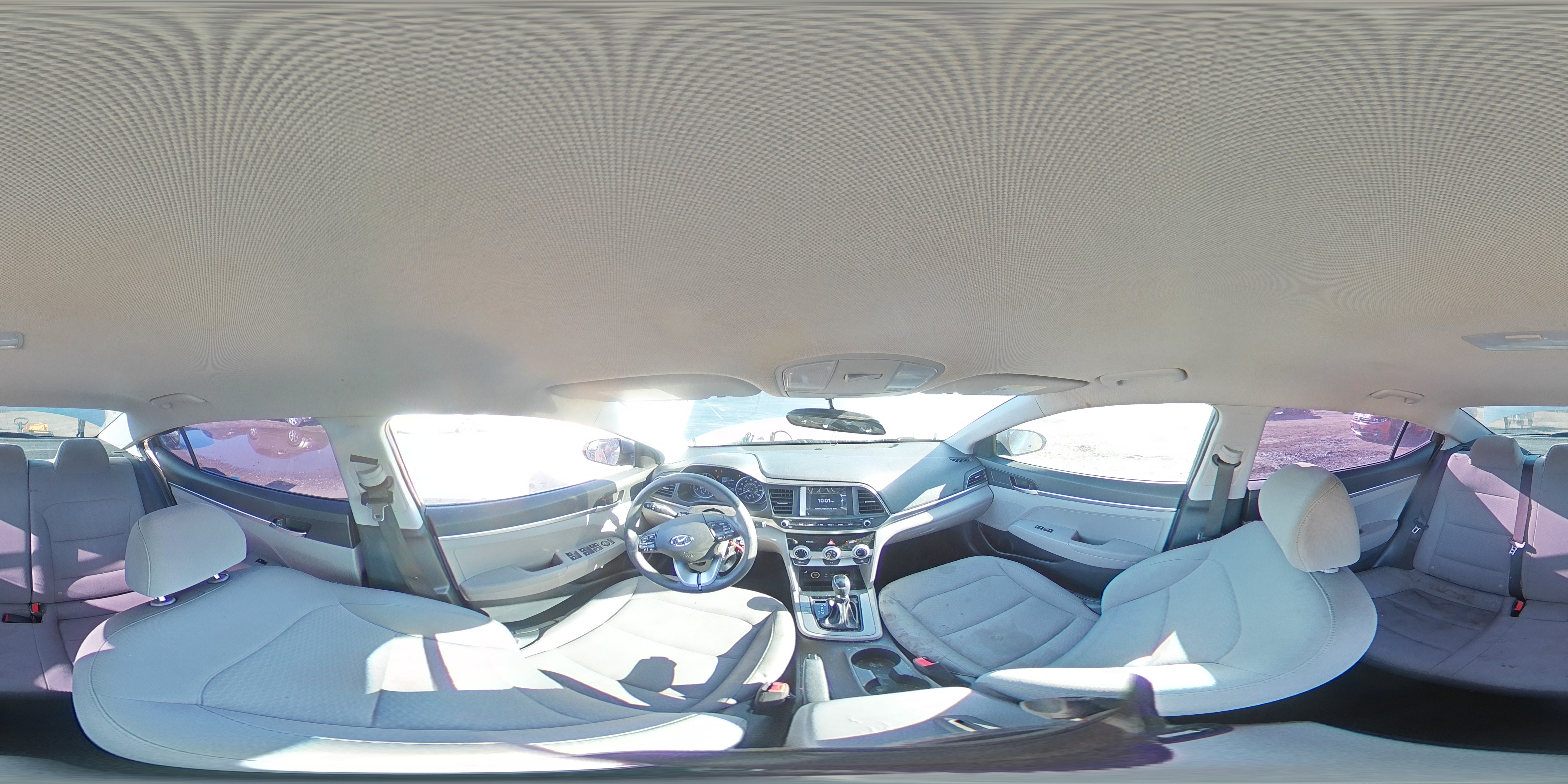 2019 Hyundai Elantra - Image 12