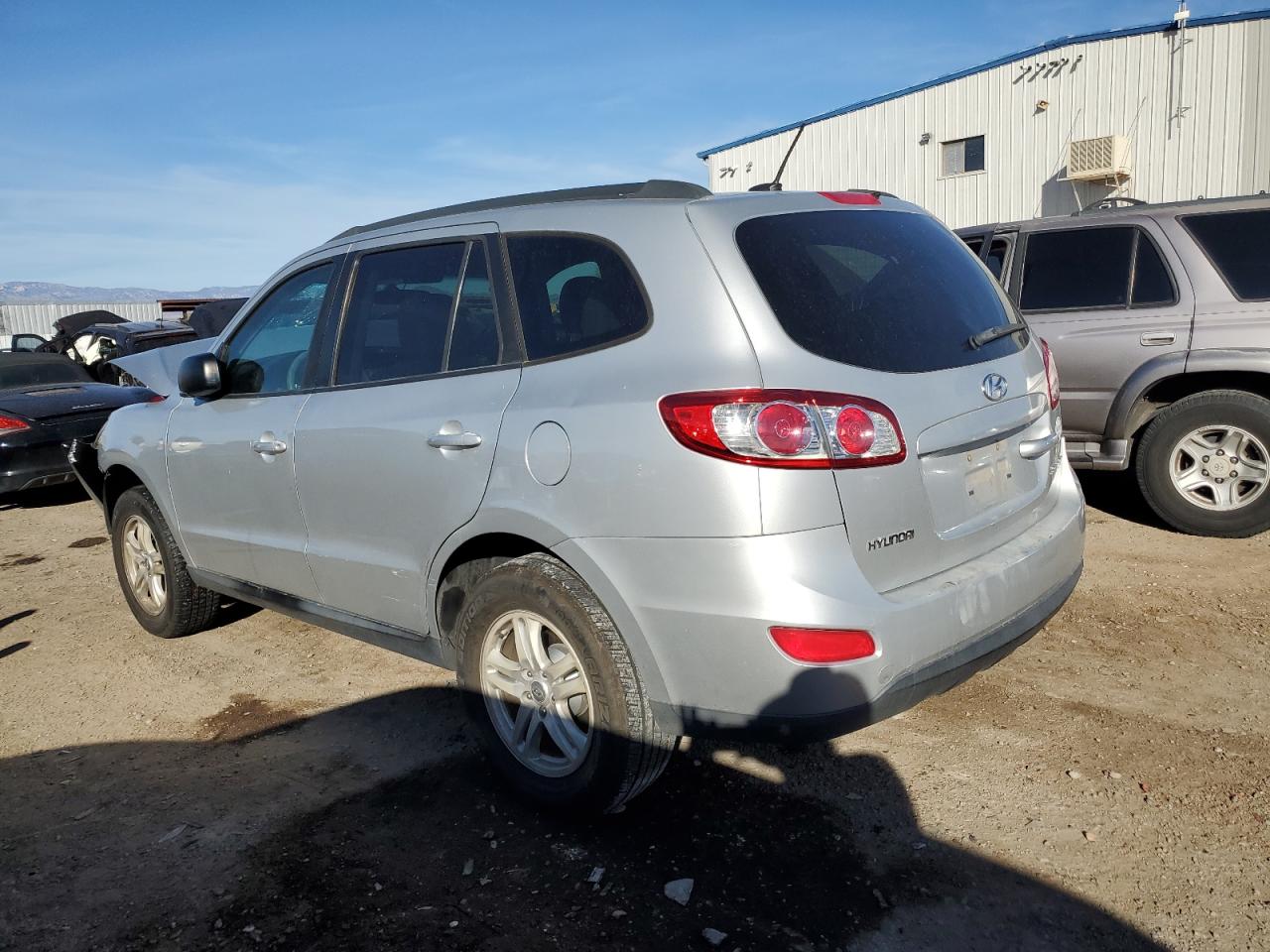 2011 Hyundai Santa Fe - Image 2