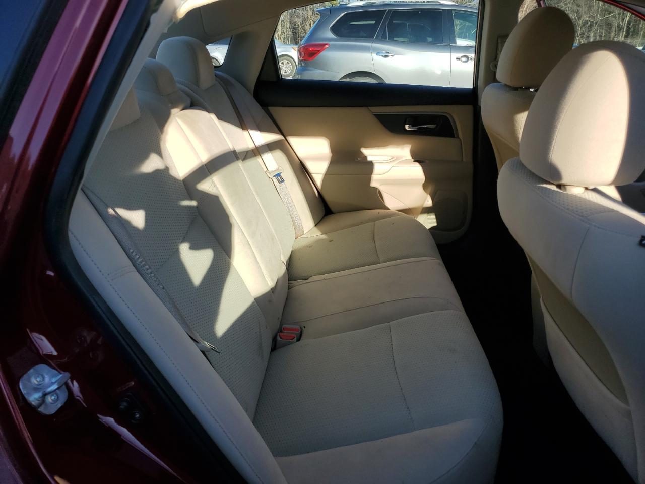 2015 Nissan Altima - Image 10