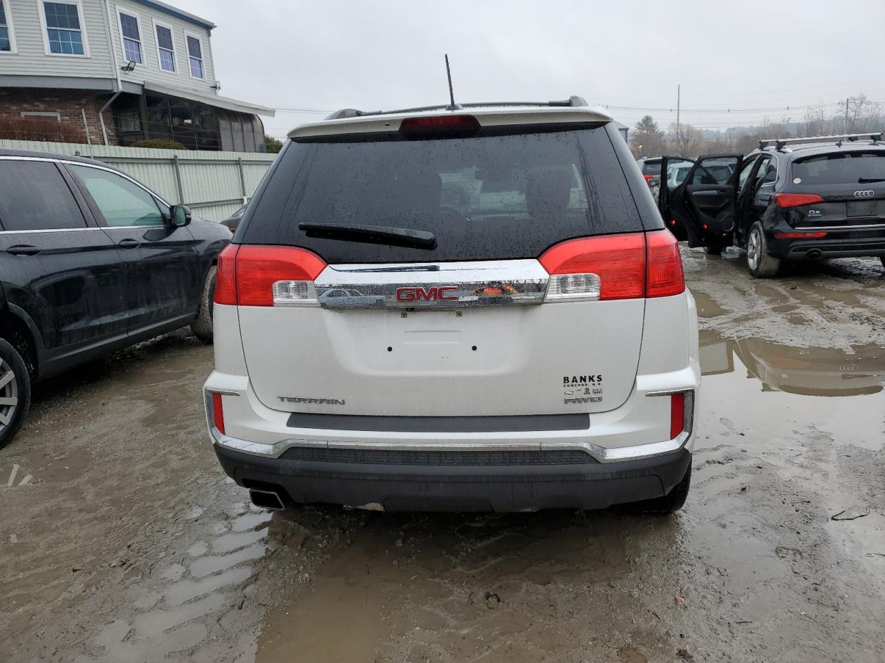 2017 GMC Terrain - Image 6
