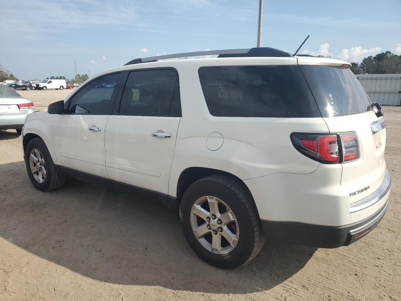 2014 GMC Acadia - Image 2