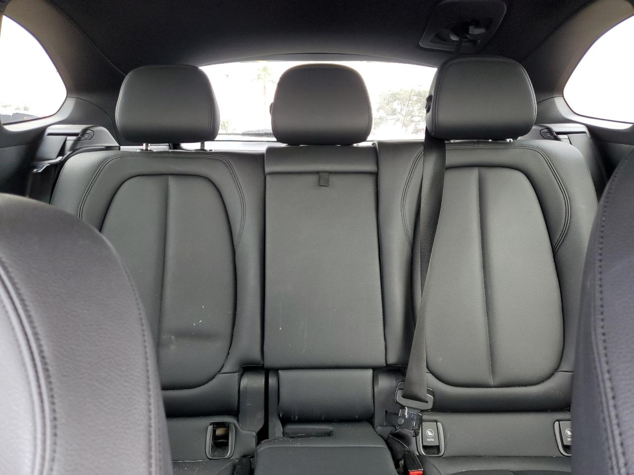 2016 BMW X1 - Image 10