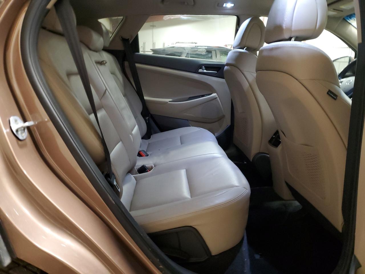 2016 Hyundai Tucson - Image 11