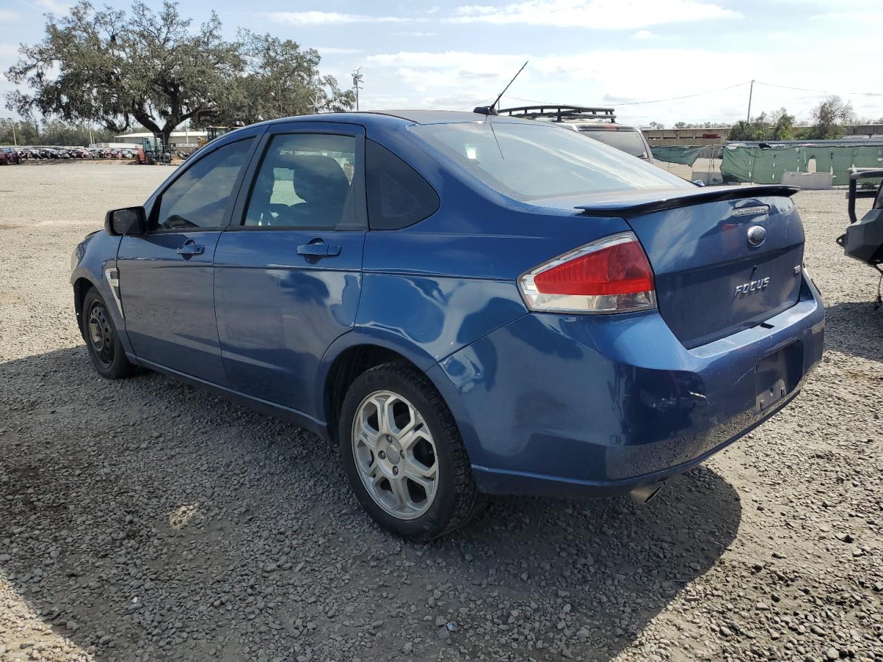 2008 Ford Focus - Image 2