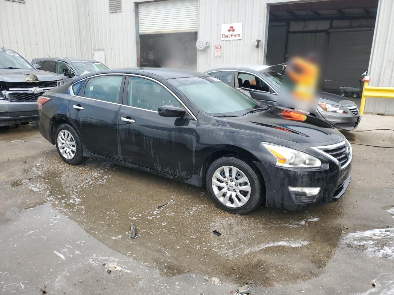 2015 Nissan Altima - Image 4