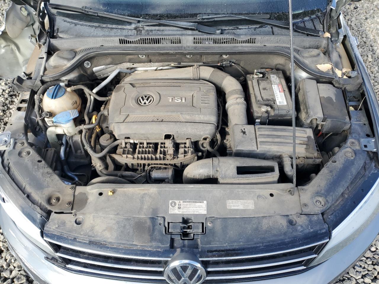 2015 Volkswagen Jetta - Image 11