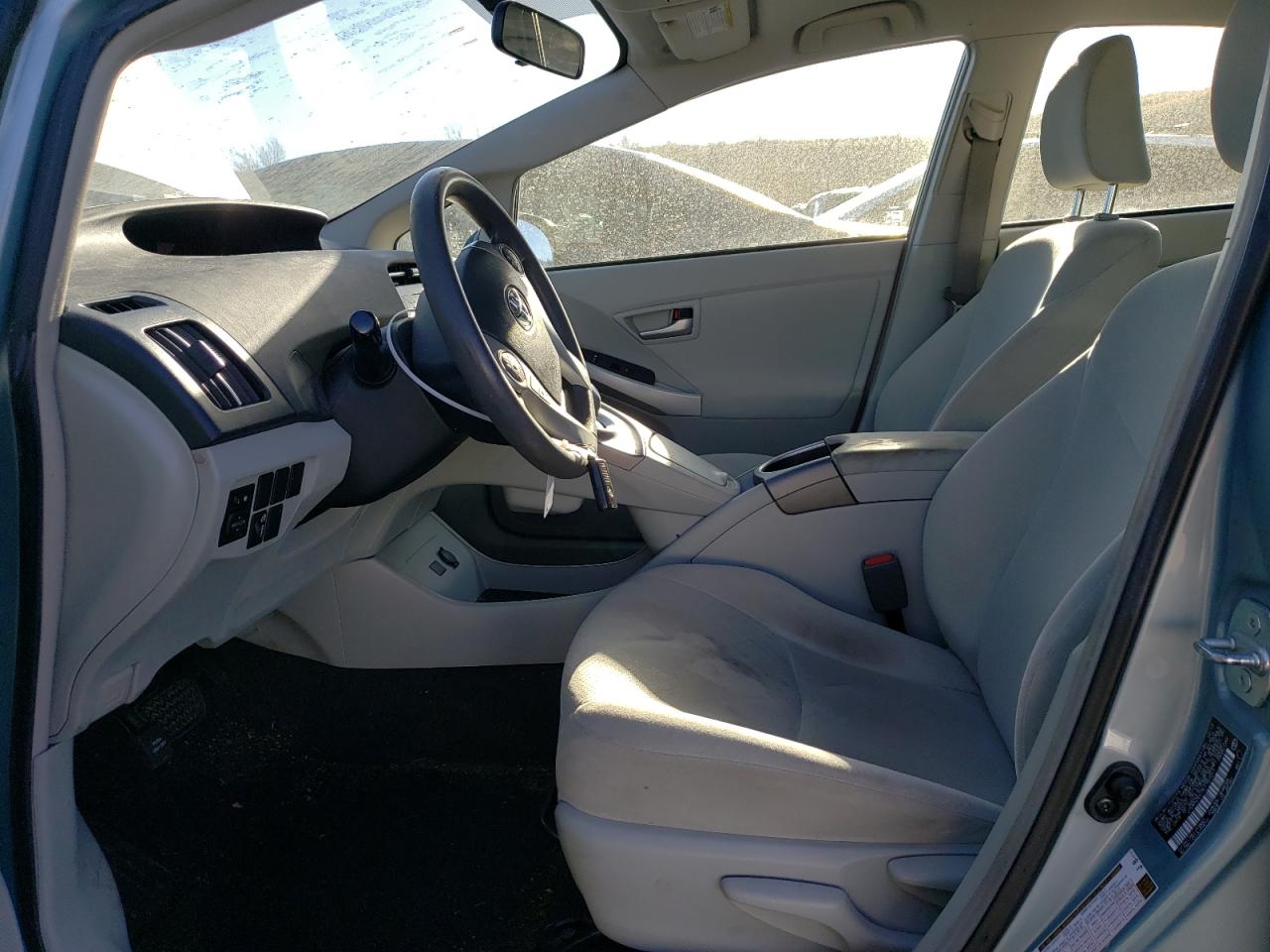 2014 Toyota Prius - Image 7