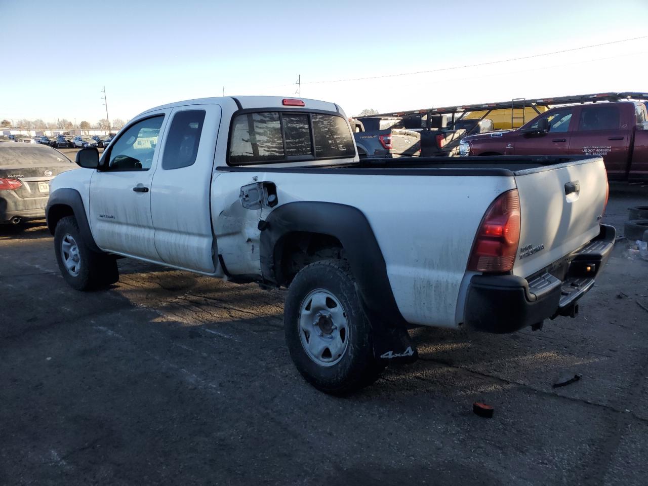 2015 Toyota Tacoma - Image 2