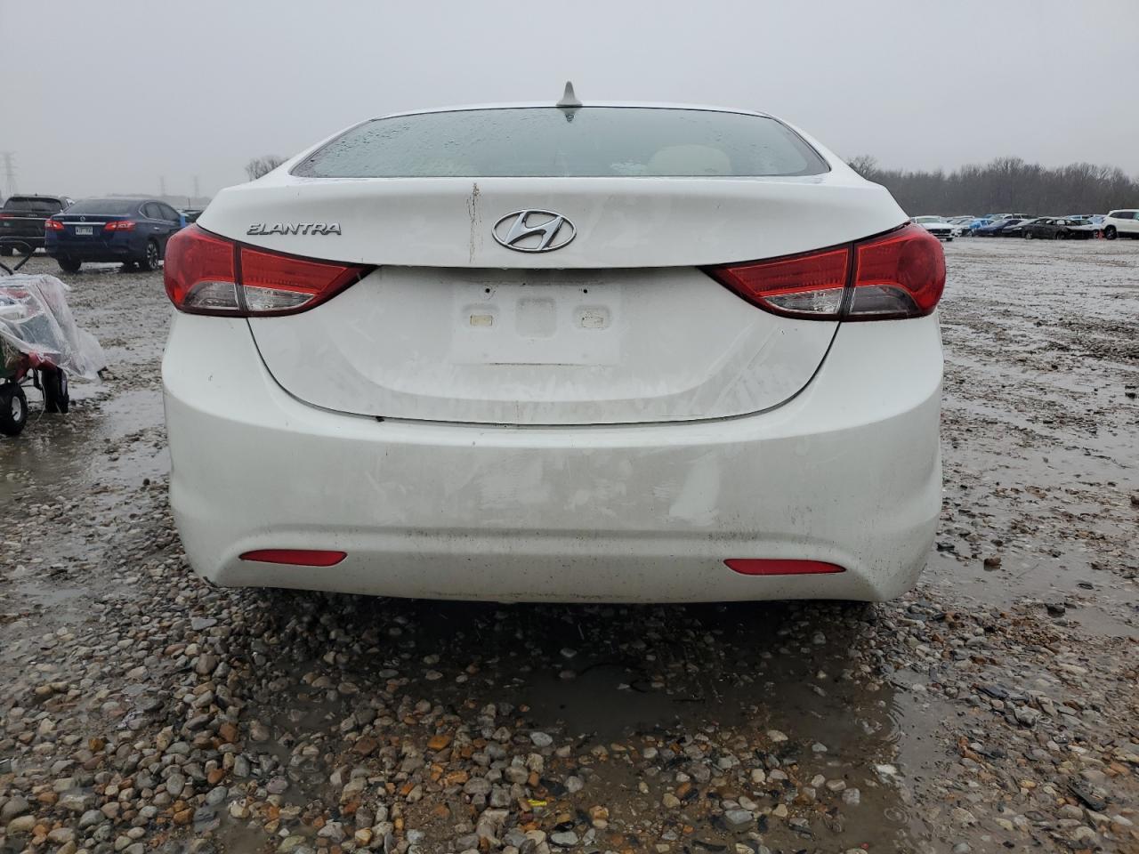 2013 Hyundai Elantra - Image 6