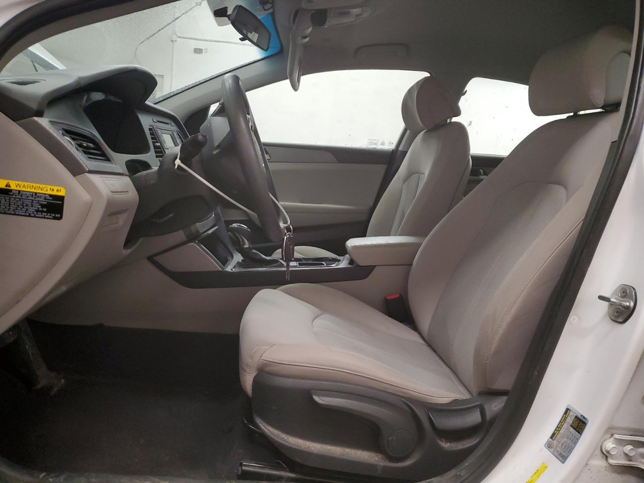 2017 Hyundai Sonata - Image 7