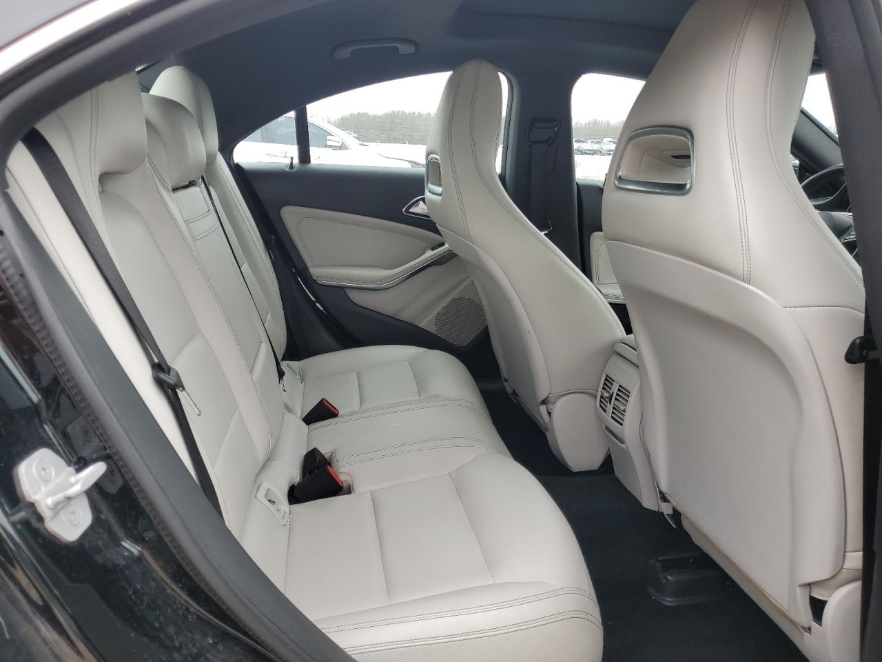 2018 Mercedes-Benz CLA-klasse - Image 10