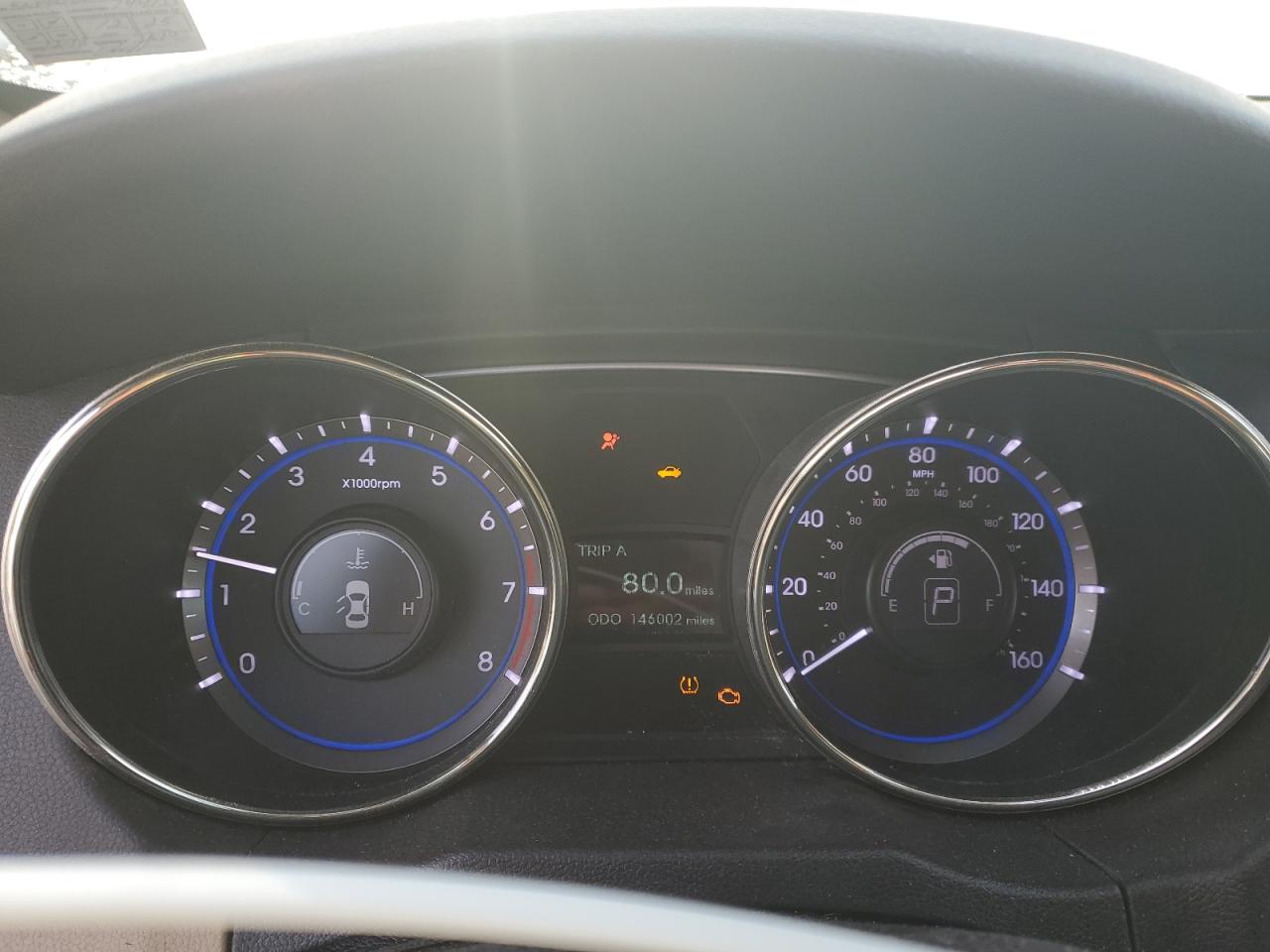 2012 Hyundai Sonata - Image 9