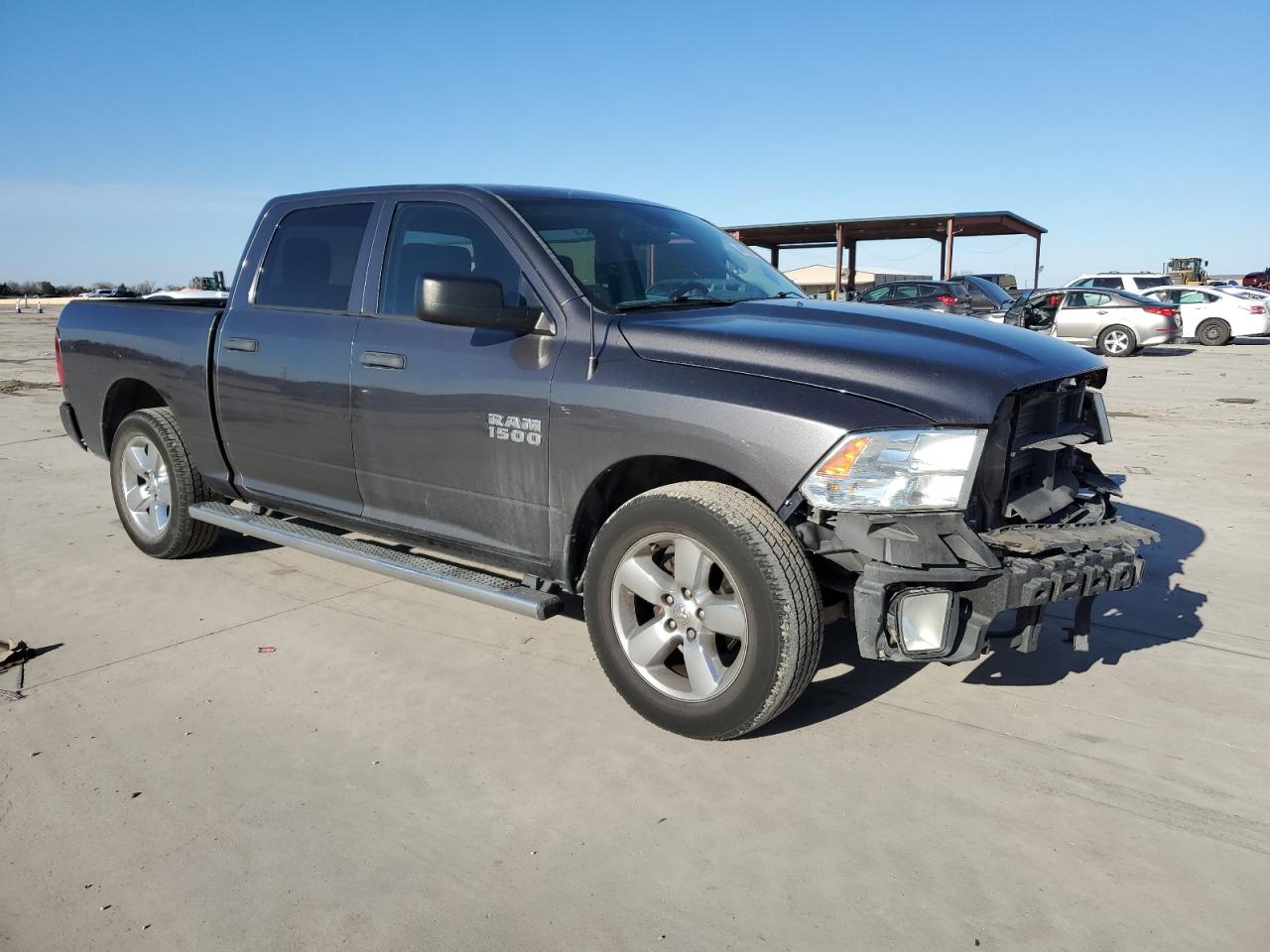 2016 RAM 1500 - Image 4