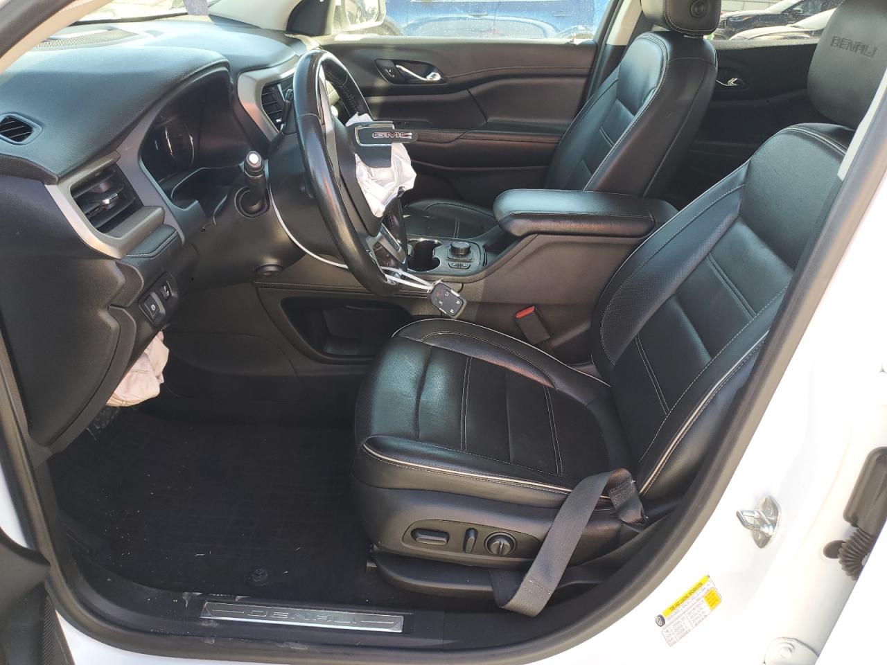 2020 GMC Acadia - Image 7