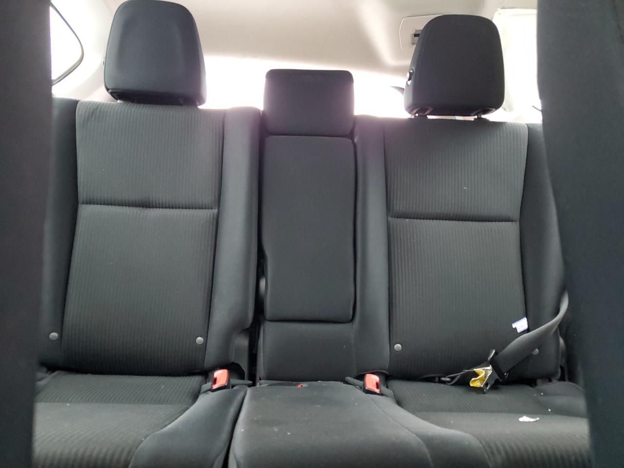 2015 Toyota RAV 4 - Image 10