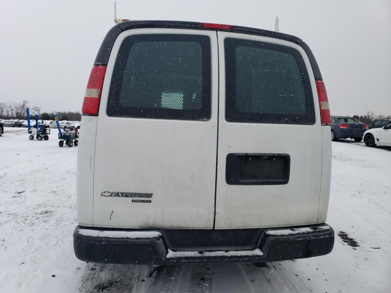 2013 Chevrolet Express - Image 6