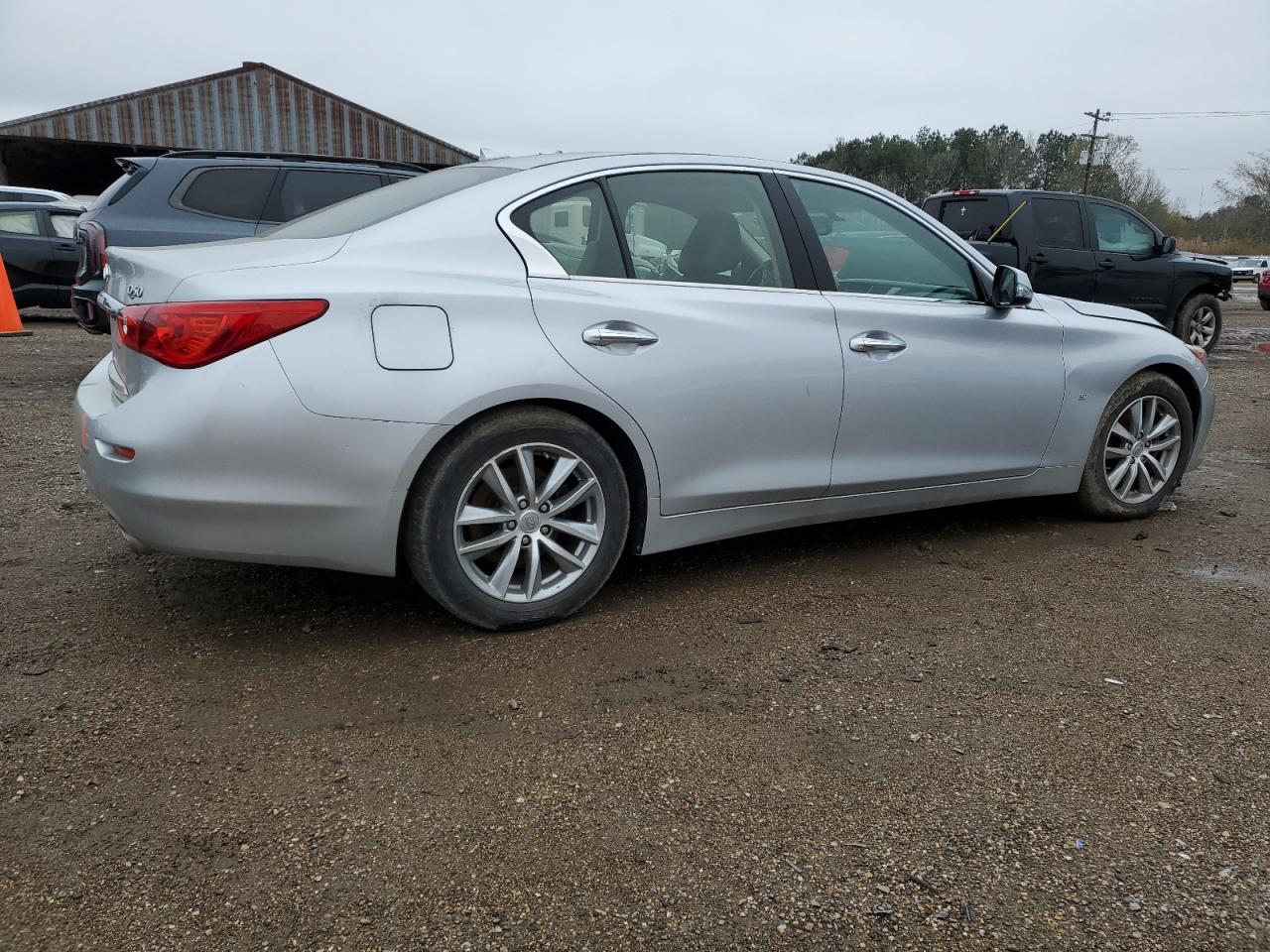 2015 Infiniti Q50 - Image 3