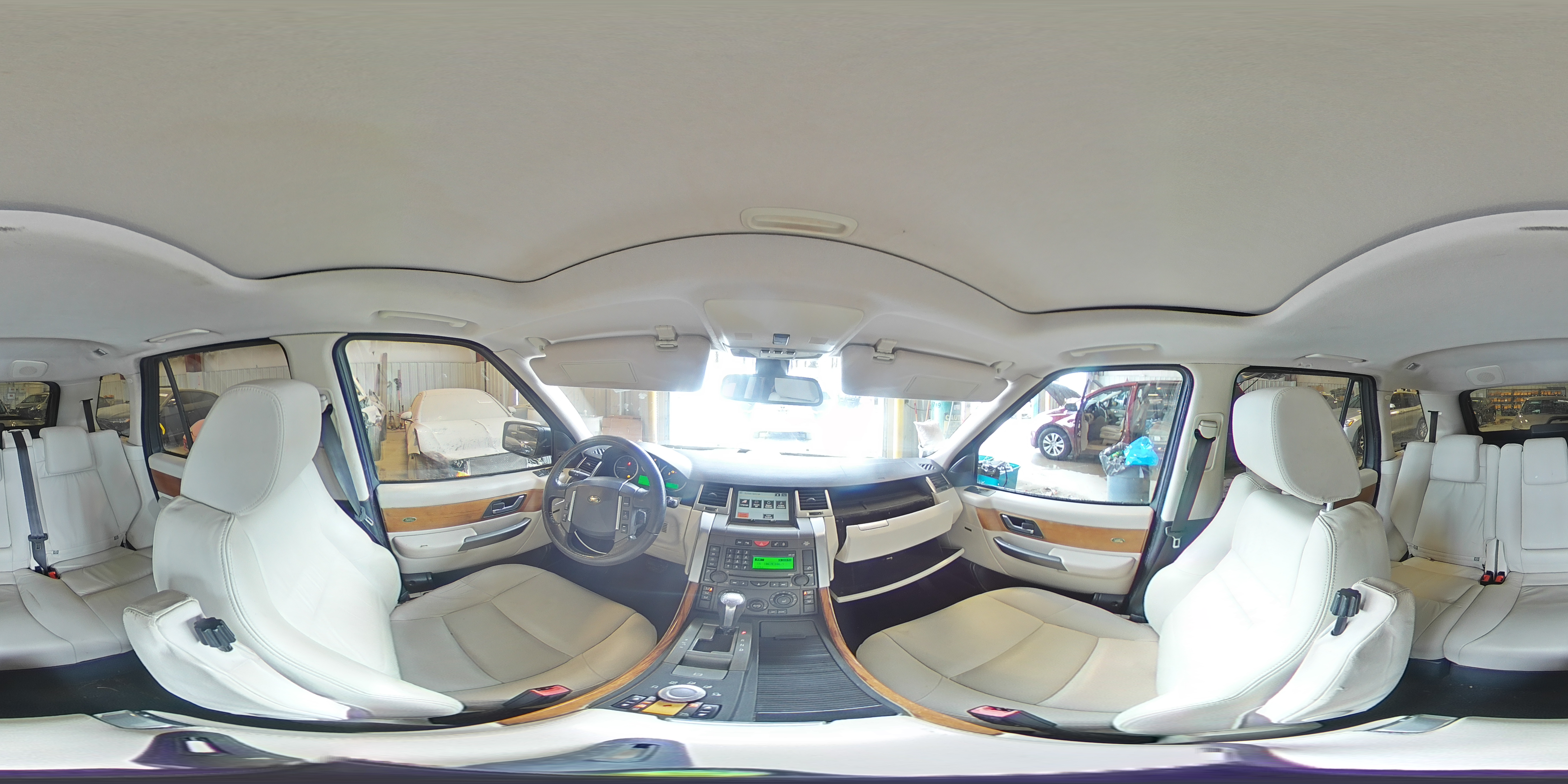 2007 Land Rover Range Rover - Image 13