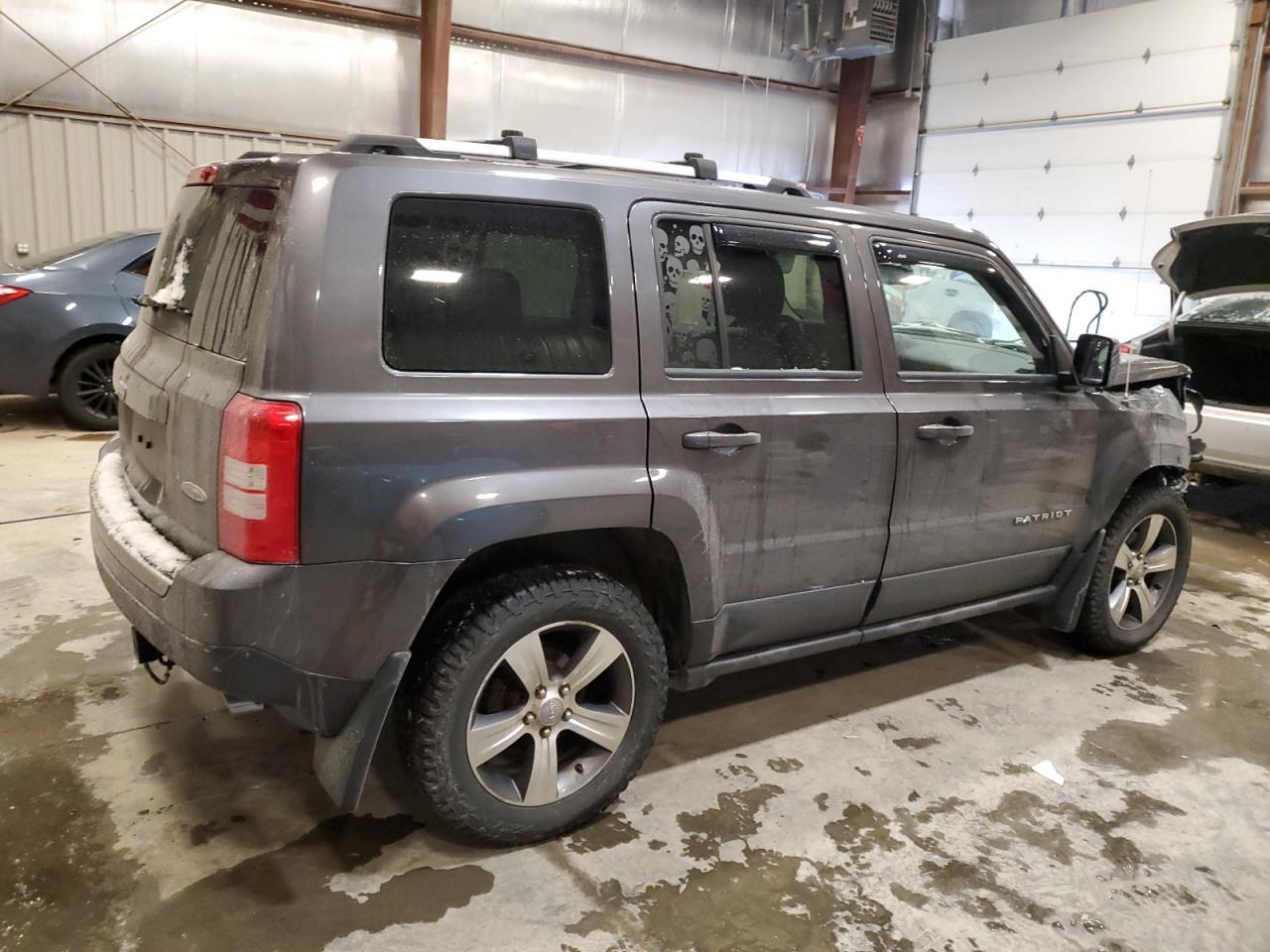 2016 Jeep Liberty (Patriot) - Image 3