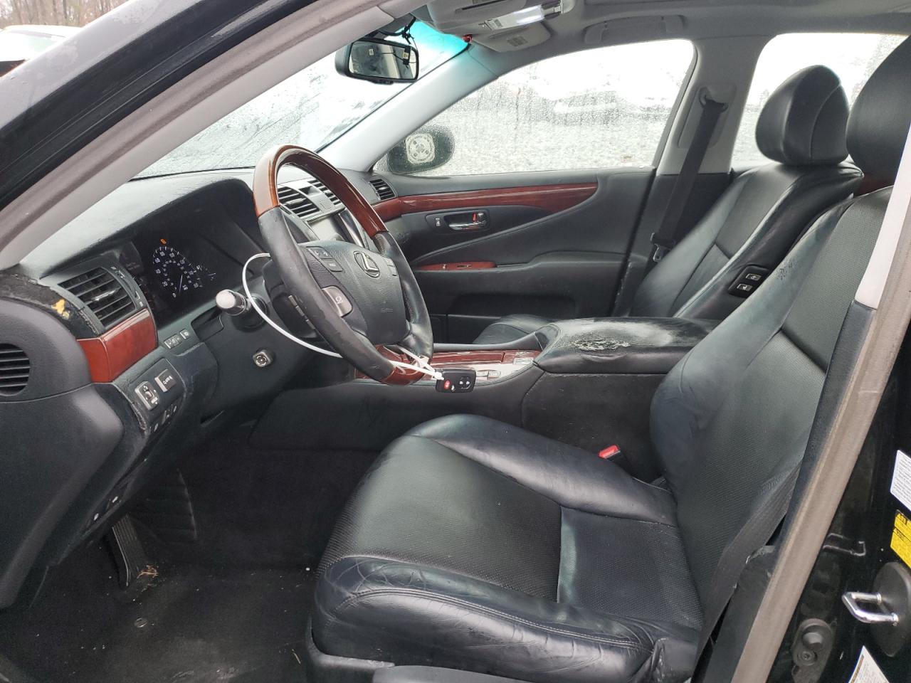 2007 Lexus LS - Image 7