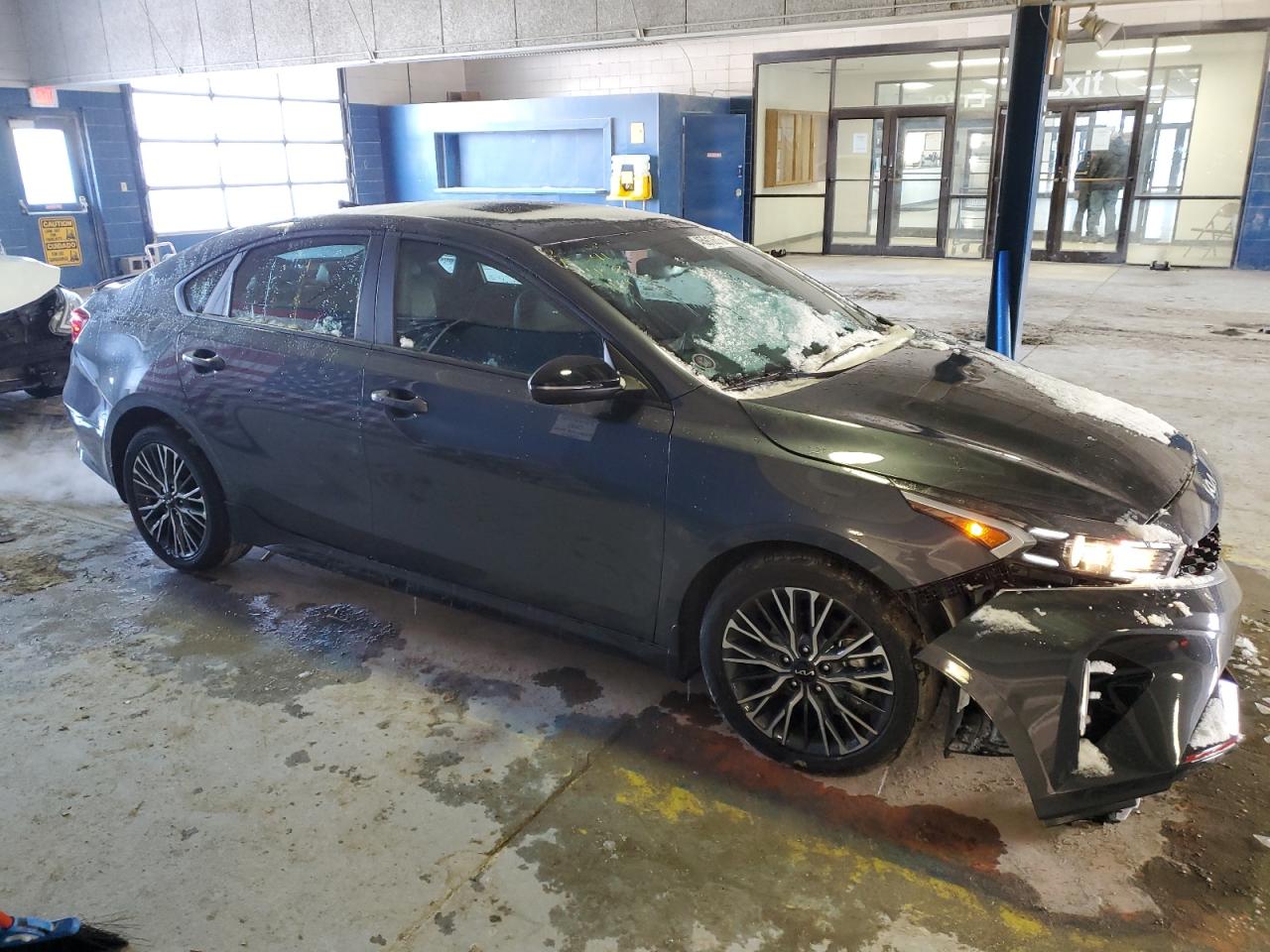 2024 Kia Forte - Image 4