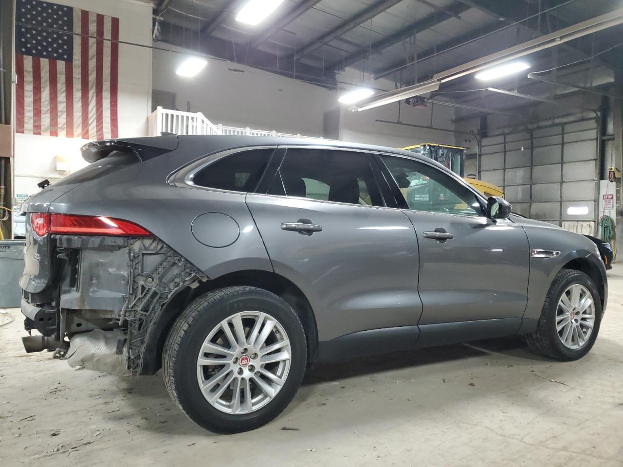 2017 Jaguar F-Pace - Image 3