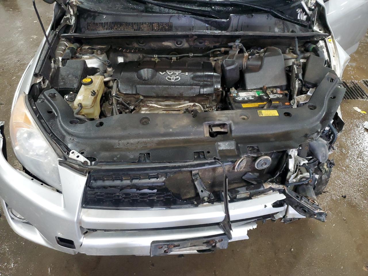 2010 Toyota RAV 4 - Image 12