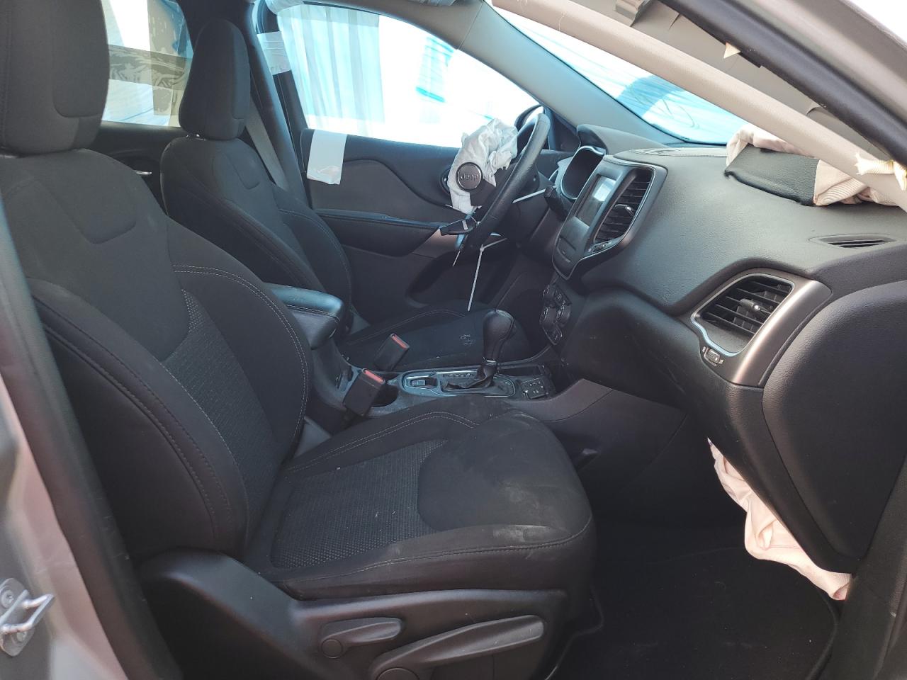 2019 Jeep Grand Cherokee - Image 7