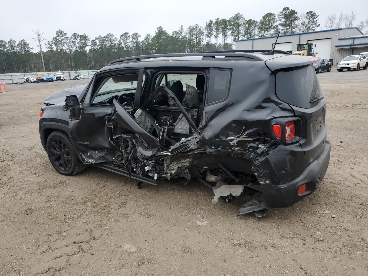 2018 Jeep Renegade - Image 2