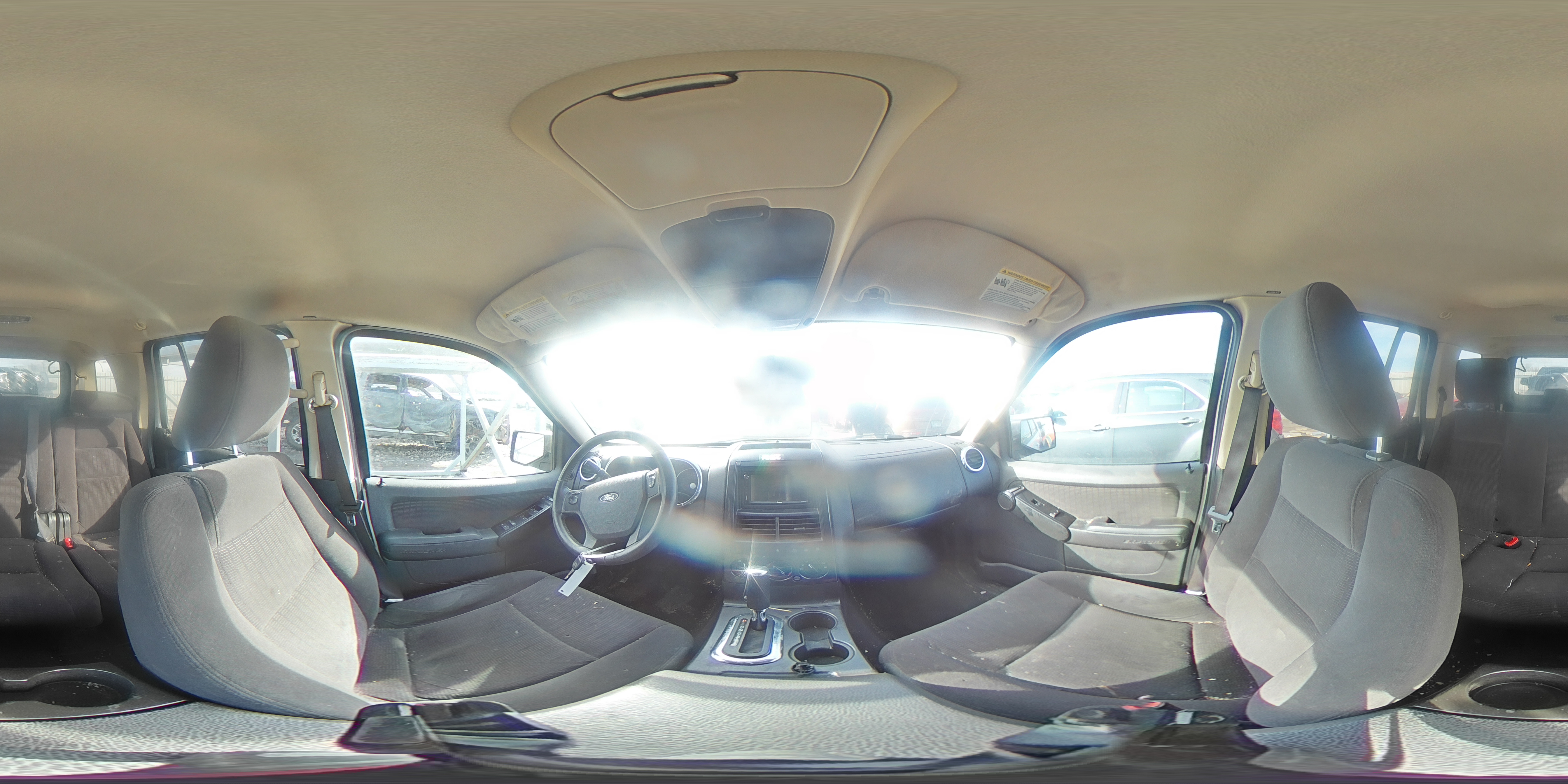 2010 Ford Explorer - Image 14
