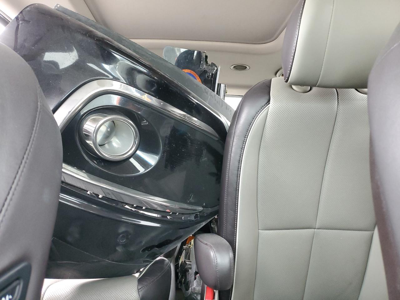2018 Kia Sedona - Image 10