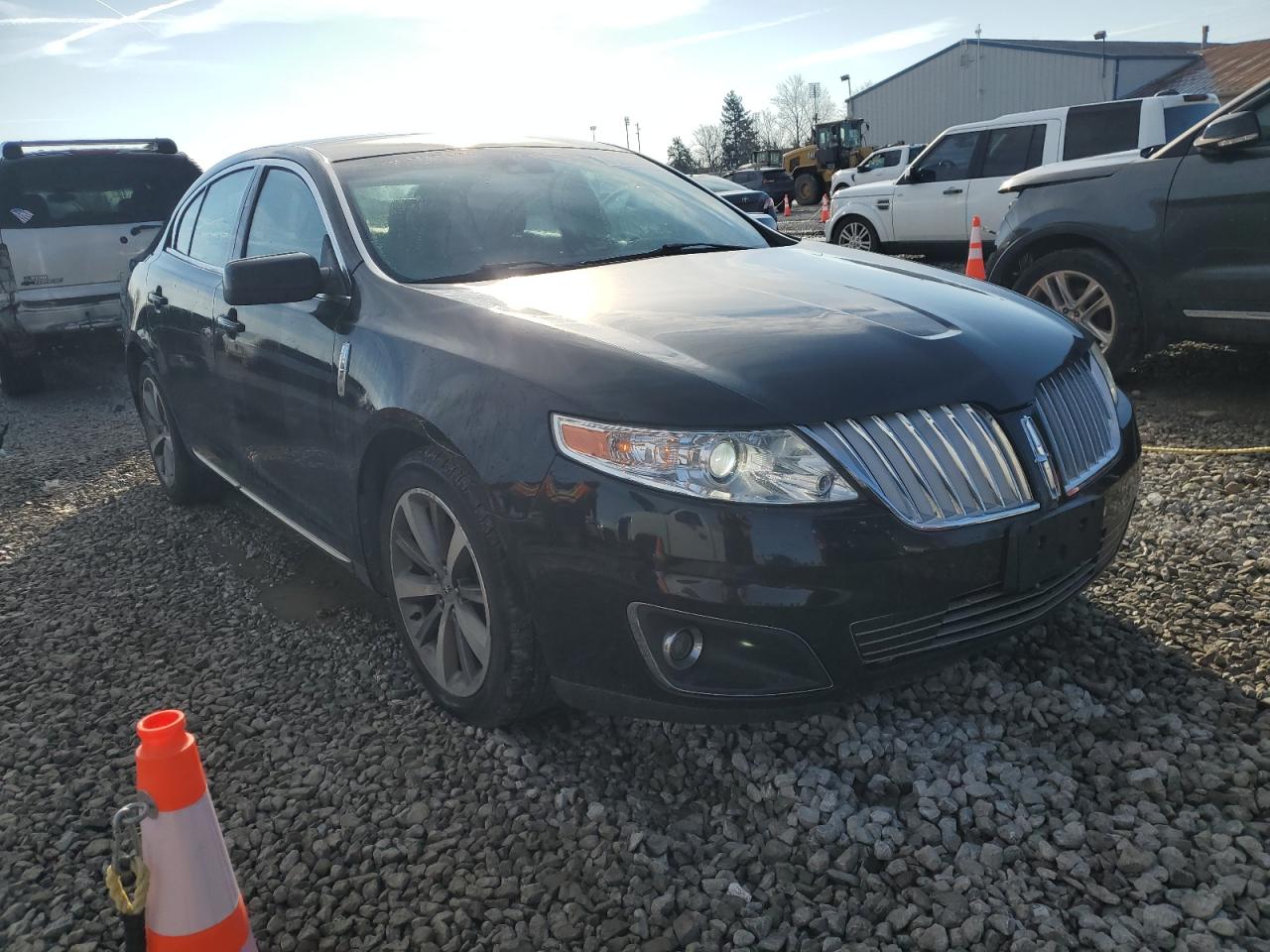 2010 Lincoln MKS - Image 4