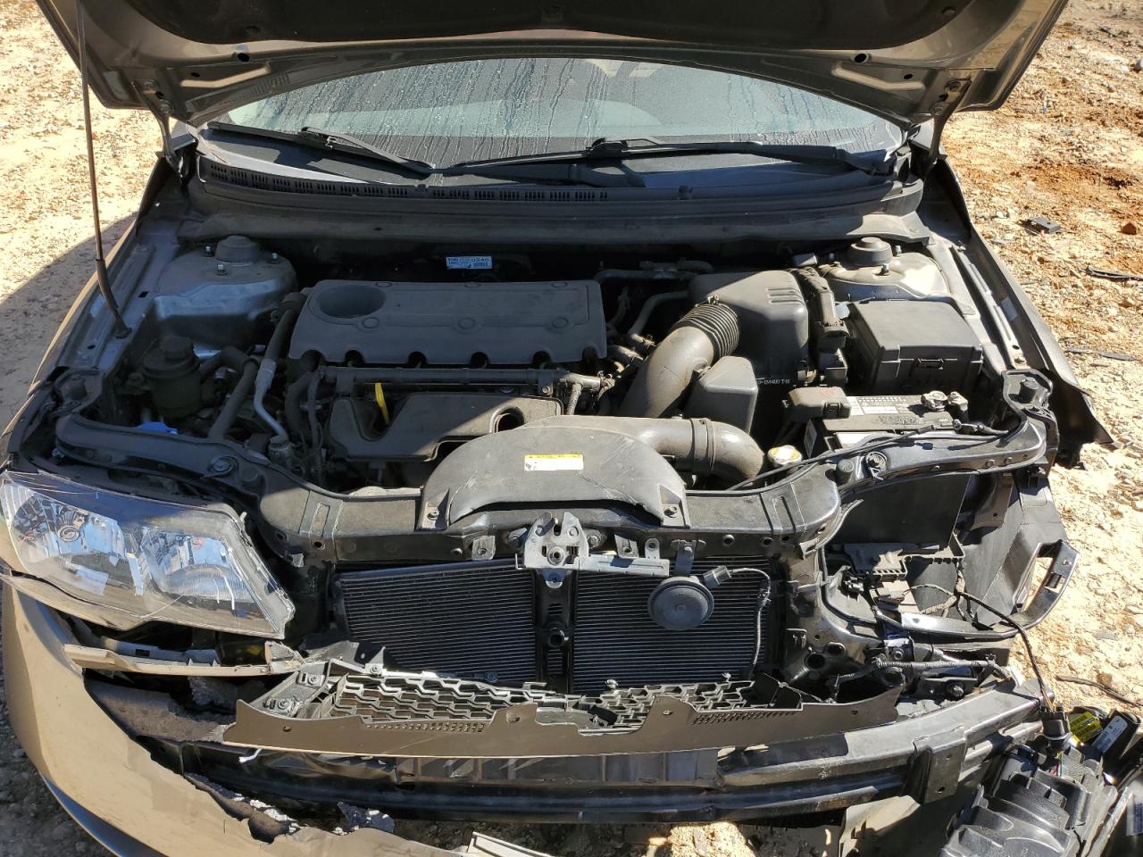 2011 Kia Forte - Image 12